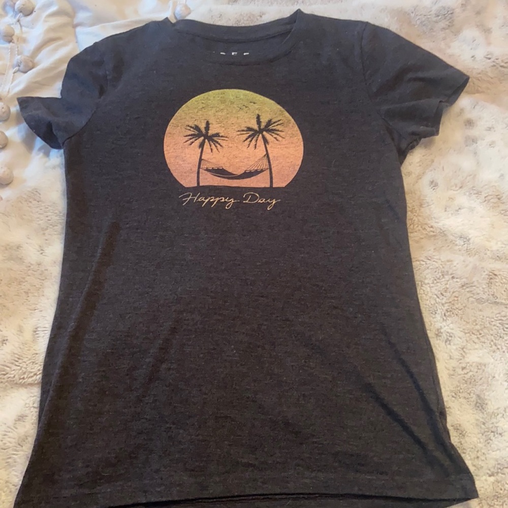 Graphic tee